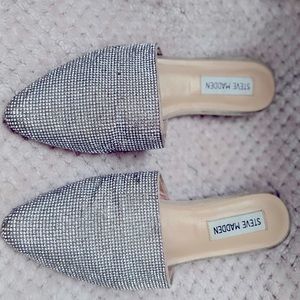 STEVE MADDEN TRACED RHINESTONES SHOES